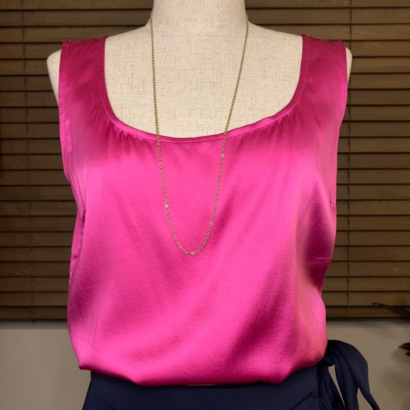 ST. JOHN Silk Shell 💖 GUC - Picture 1 of 4